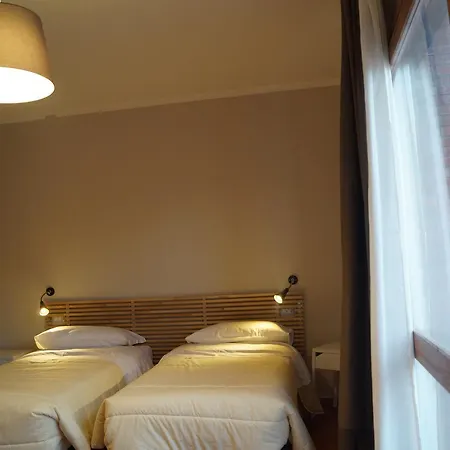 Gialel Konukevi Pisa