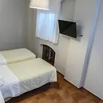 Gialel Konukevi Pisa