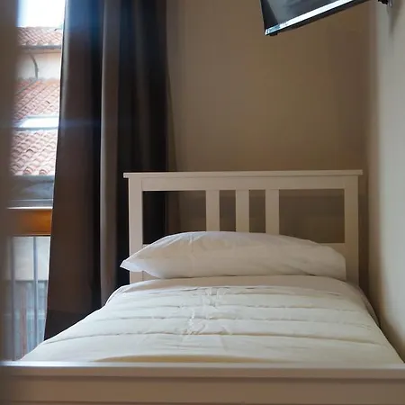 Gialel Guest house 2*